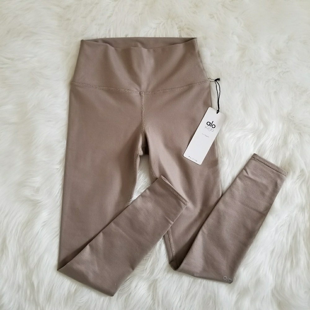 🚫SOLD🚫BNWT Alo leggings